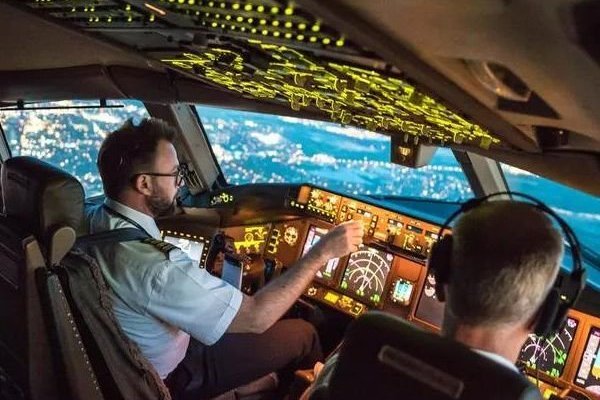 Управляй самолетом Airbus A320 на авиатренажере в Москве